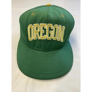 Vintage Pro Line Green Oregon Ducks Spell Out Pro Model Fitted Hat Sz 7 3/8